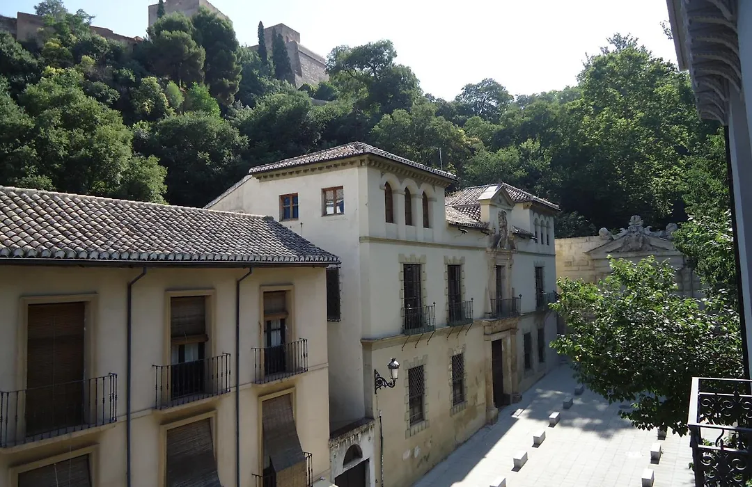 Apartamentos Turisticos Mauror-1