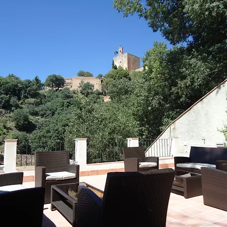 Apartamentos Turisticos Mauror-3